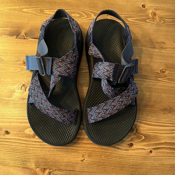 Men’s Size 8 Chaco’s - Picture 4 of 4